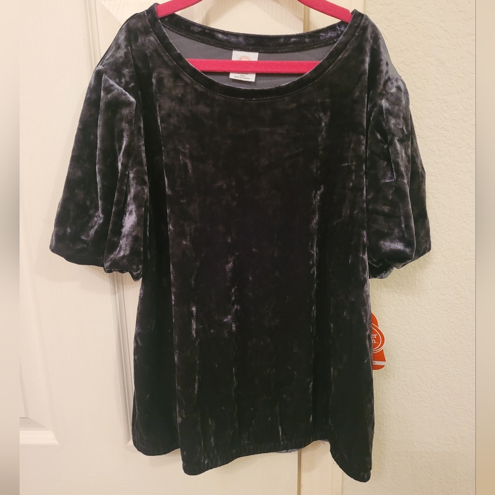 4/$25 deals Kids Blouse NWT Size XL plus 14 to 16 size Never worn